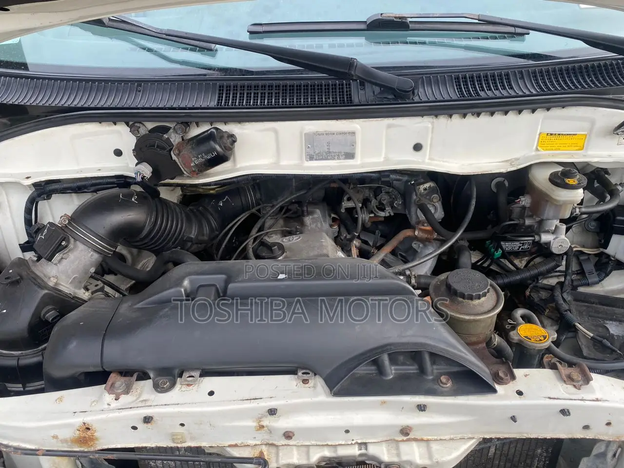 Toyota HiAce 2005 White