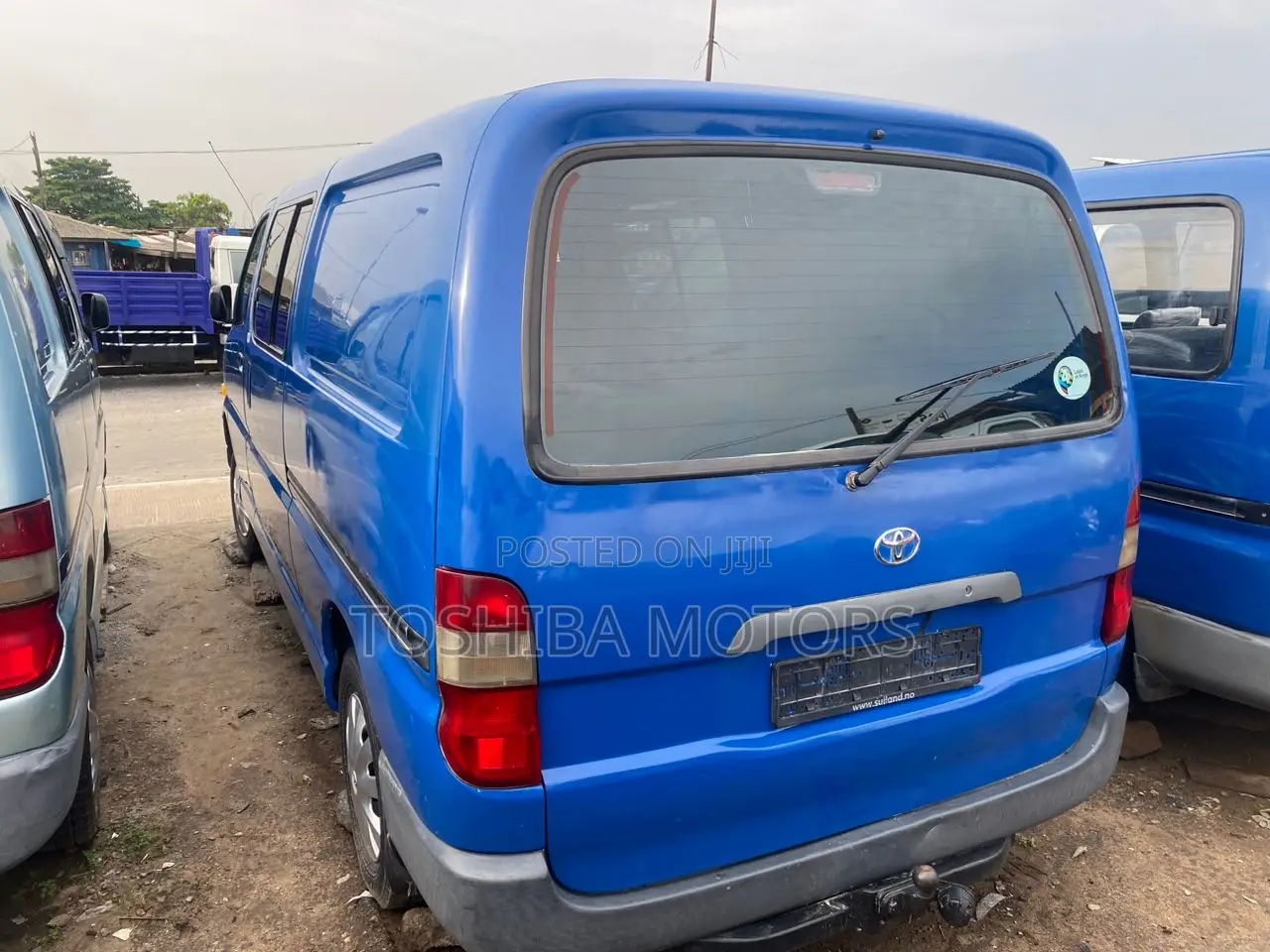 Toyota HiAce 2003 Blue