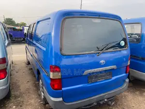 Toyota HiAce 2003 Blue