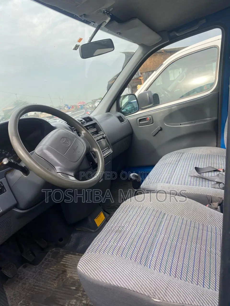 Toyota HiAce 2003 Blue