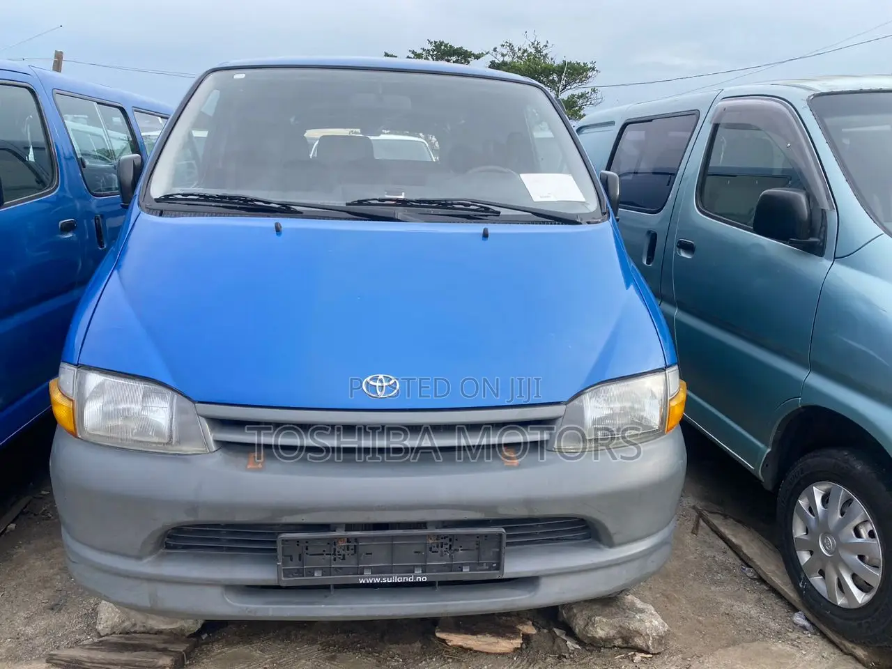 Toyota HiAce 2003 Blue