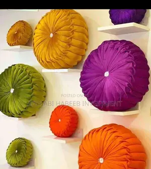Round Throw Pillows