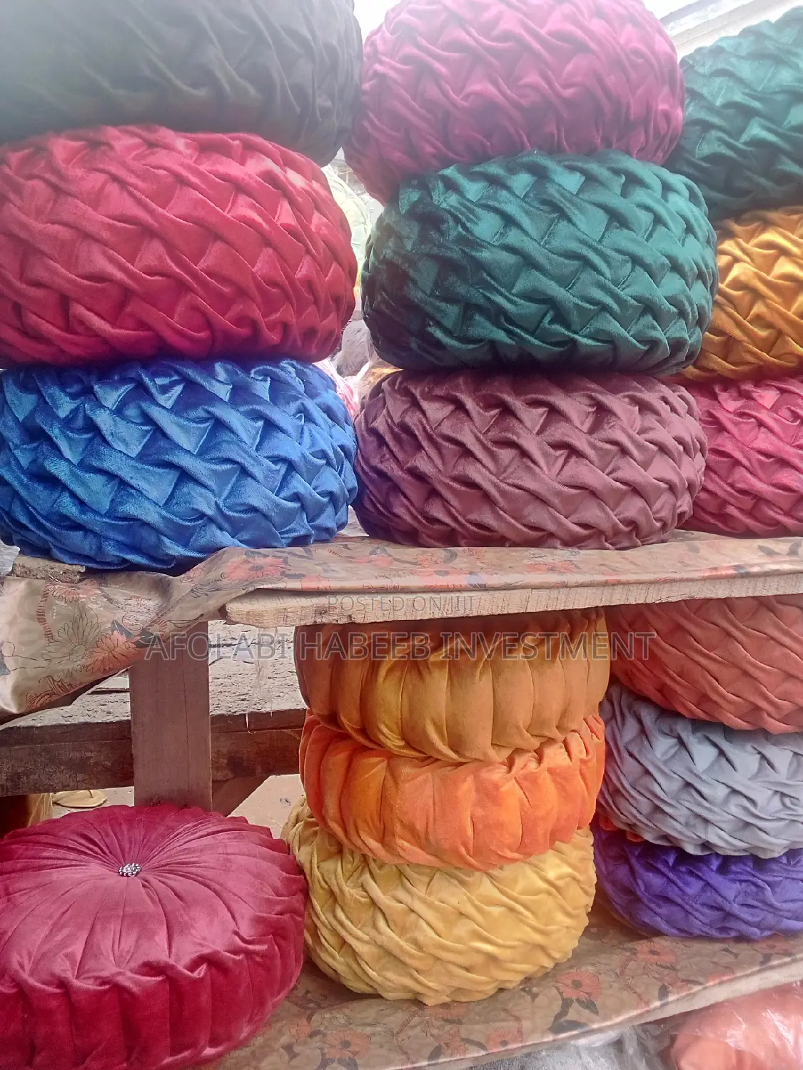 Round Throw Pillows