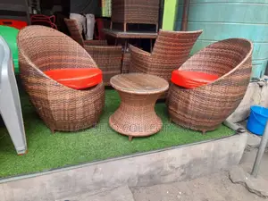 Garden Me and You Seating