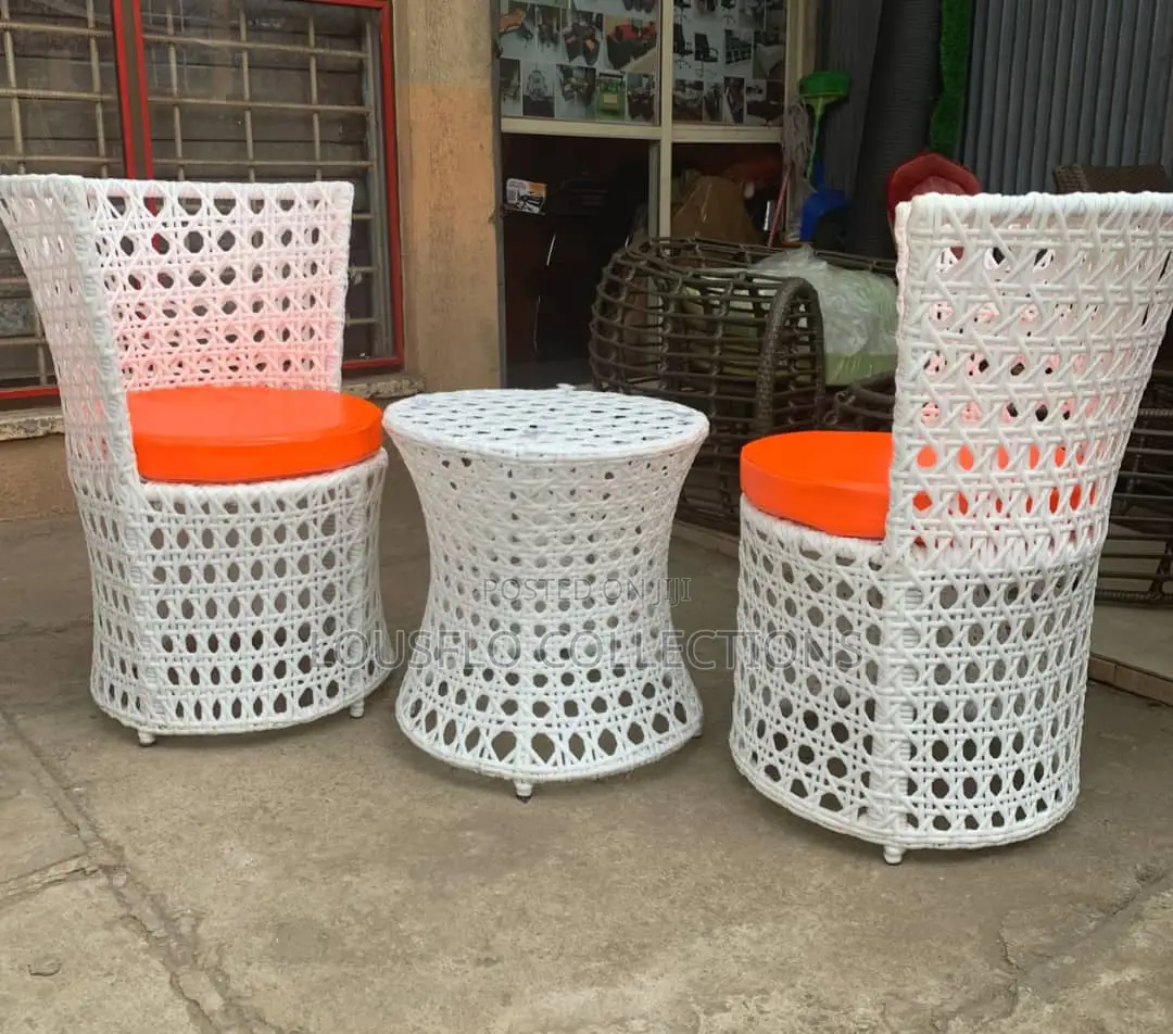 Garden Me and You Seating