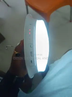 Iwin Adjustable Rechargeable Led Light 13w and Power Bank