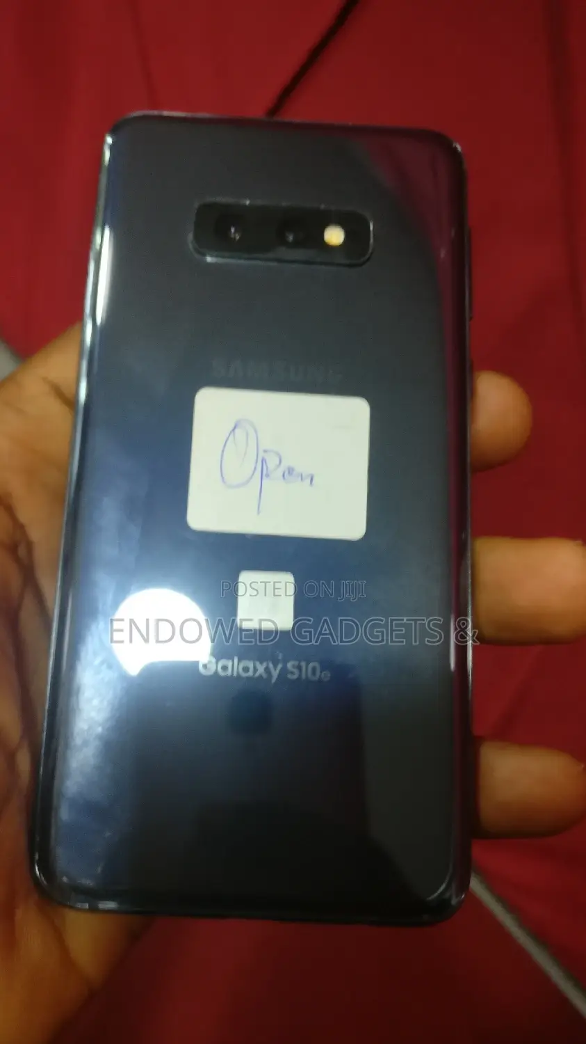 Samsung Galaxy S10e 128 GB Black