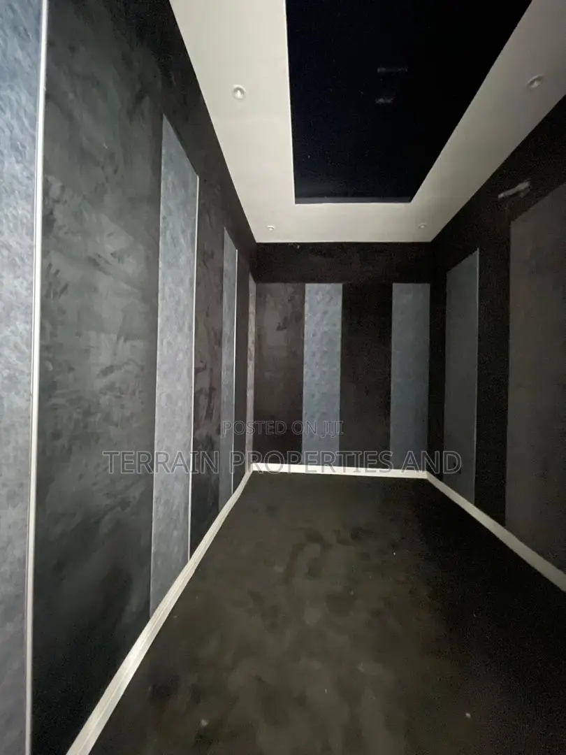 Furnished 5bdrm Duplex in Ikota for sale