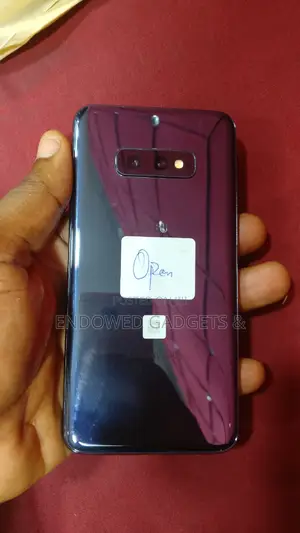 Samsung Galaxy S10e 128 GB Black