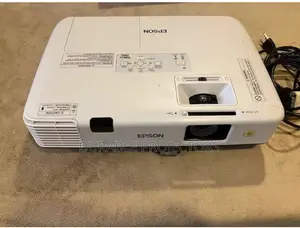 Brand New Epson Daylight Projector Lekki ,Vi,Abuja, Ibadan
