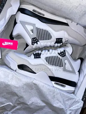 Pure Quality Sneakers