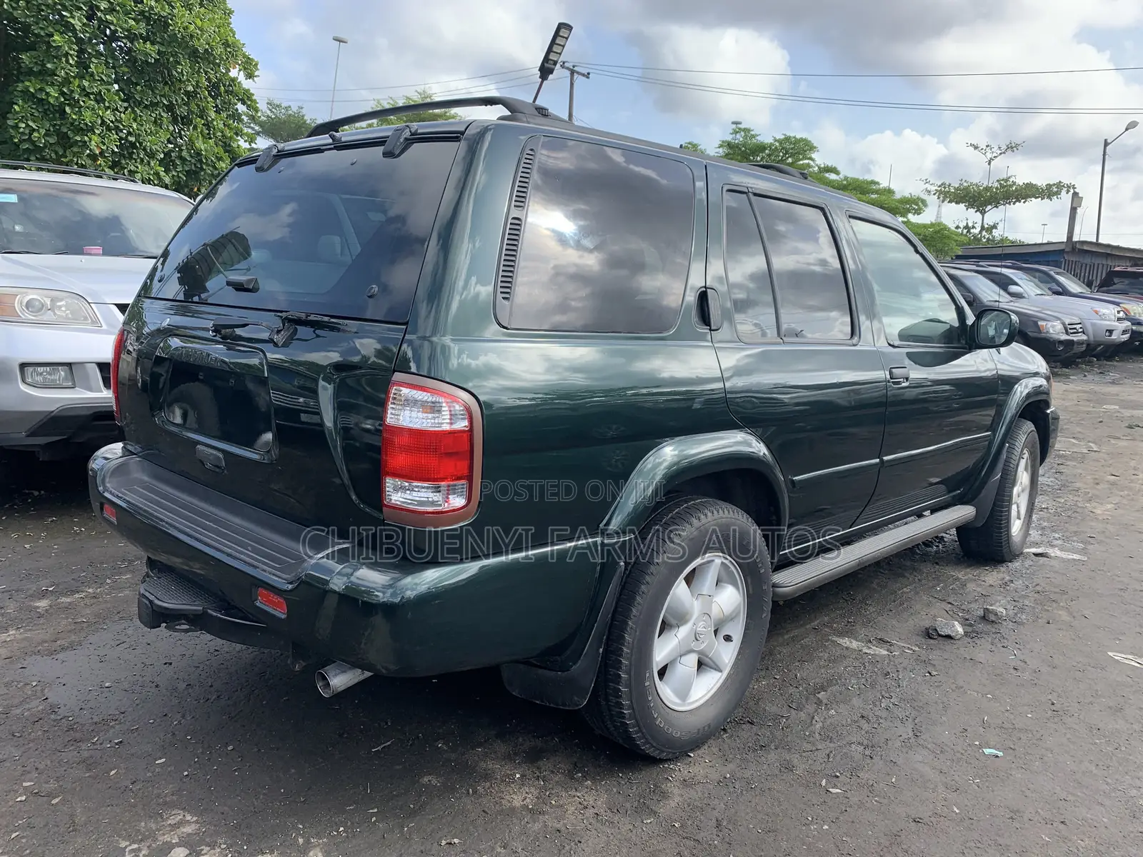 Nissan Pathfinder Automatic 2001 Green