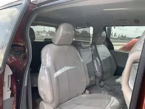 Toyota Sienna LE 8 Passenger 2012 Red
