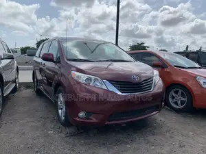 Toyota Sienna LE 8 Passenger 2012 Red