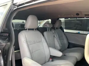 Toyota Sienna 2015 Gray
