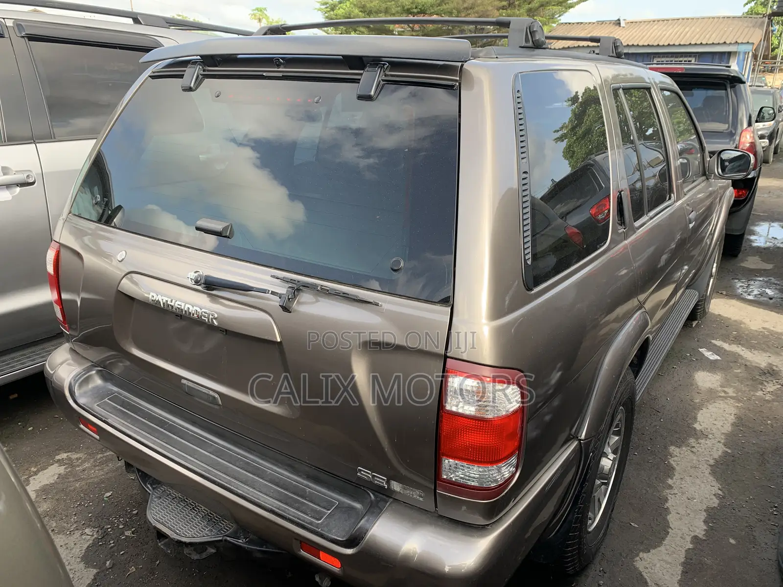 Nissan Pathfinder 2003 Gray