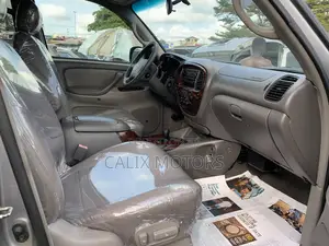 Toyota Sequoia 2008 Gray