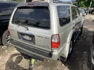 Toyota 4-Runner 2002 Silver