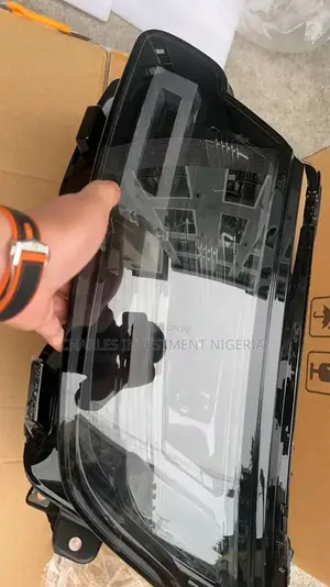 Head Light Range Rover Sports 2020 New