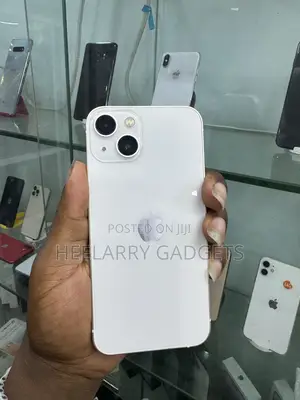 Apple iPhone 13 128 GB White