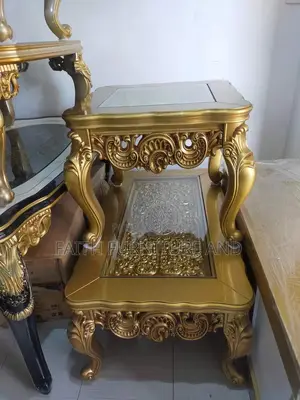 Royal Center Table and 1side Stool