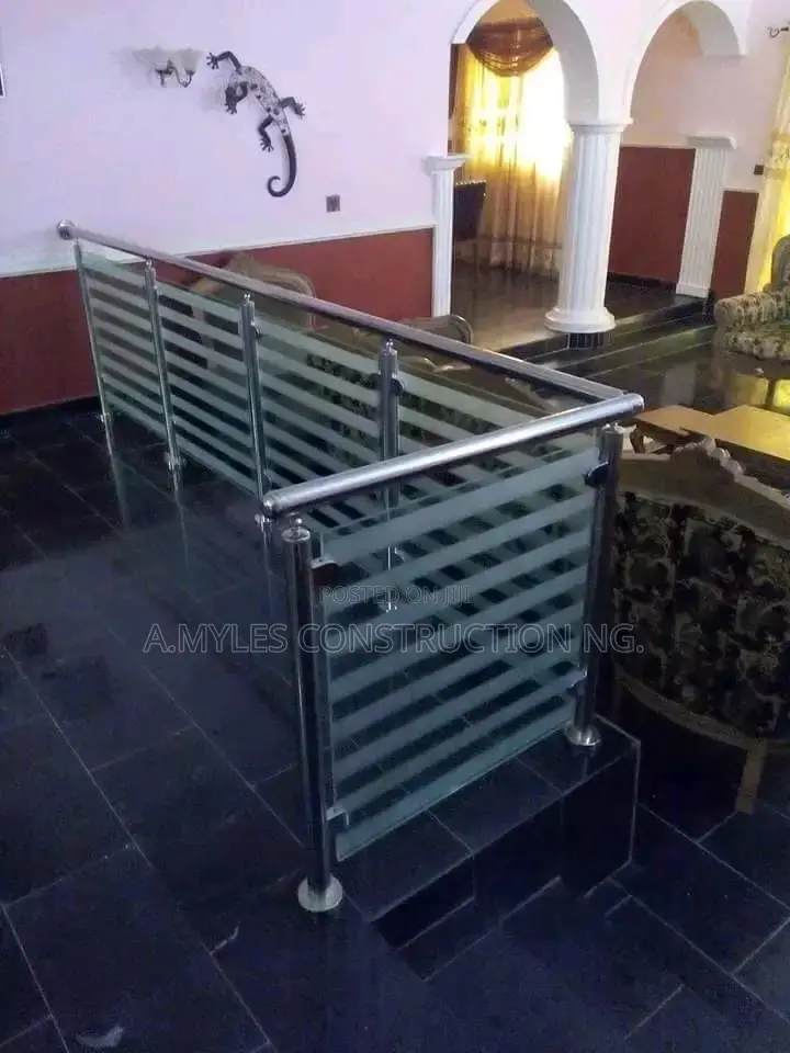 Entrance Glass Design Handrail