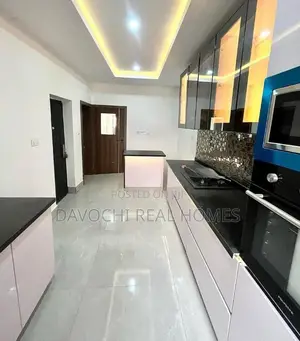 3bdrm Apartment in Lekki Phase One for rent