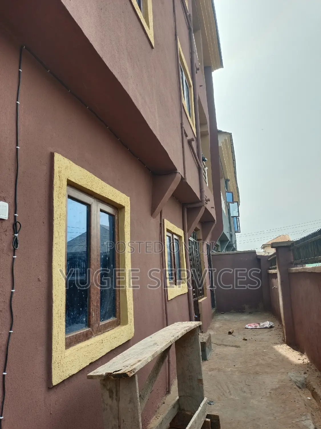 2bdrm Block of Flats in Oshimili South for rent