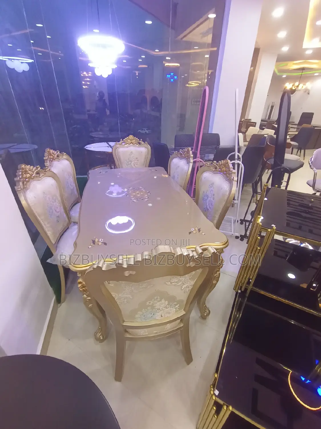 Royal Six Seaters Dining Table and Chairs