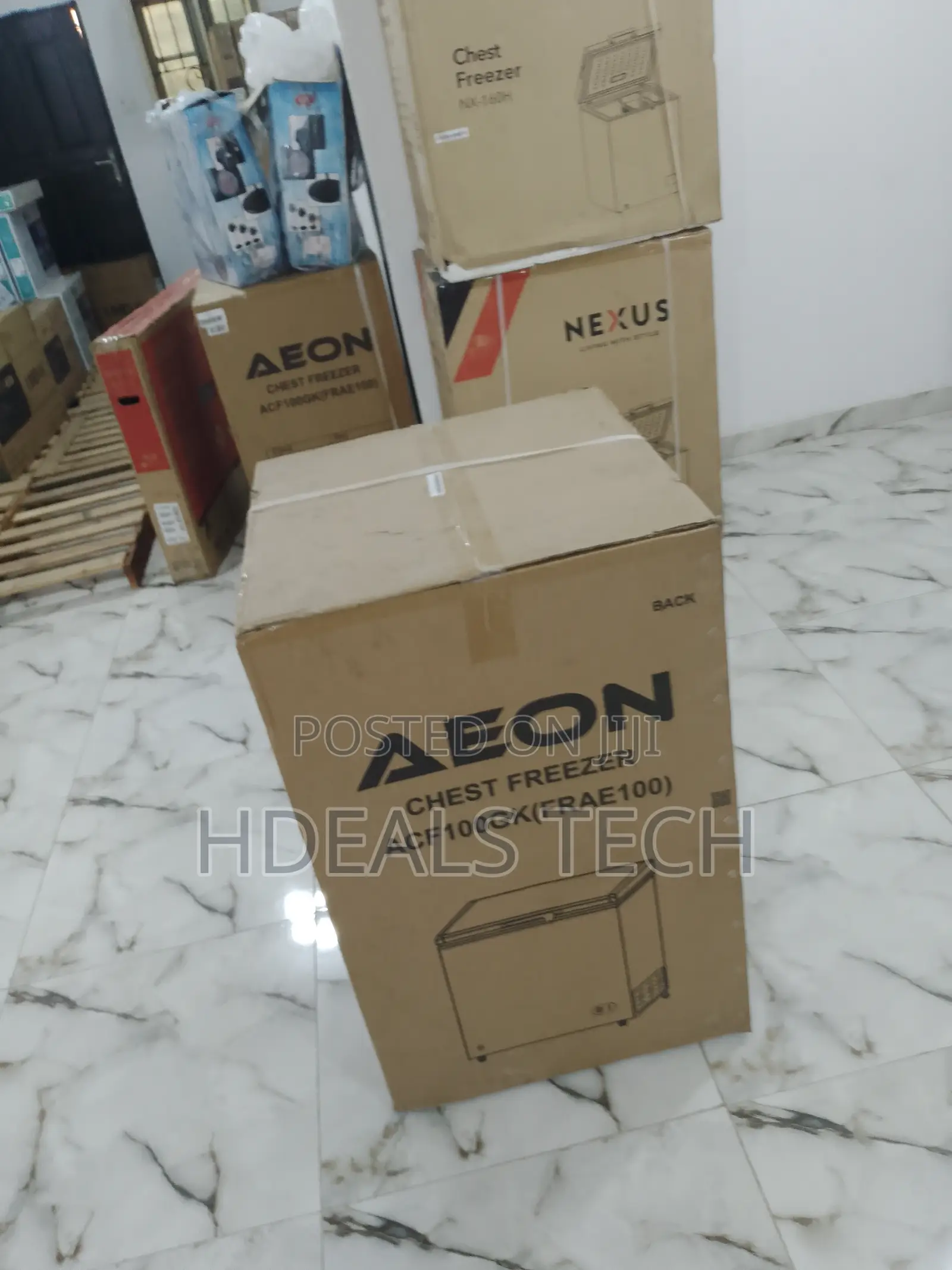 100 Litres Top Quality Aeon Chest Freezer.