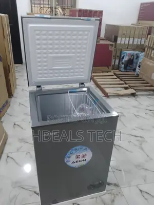 100 Litres Top Quality Aeon Chest Freezer.
