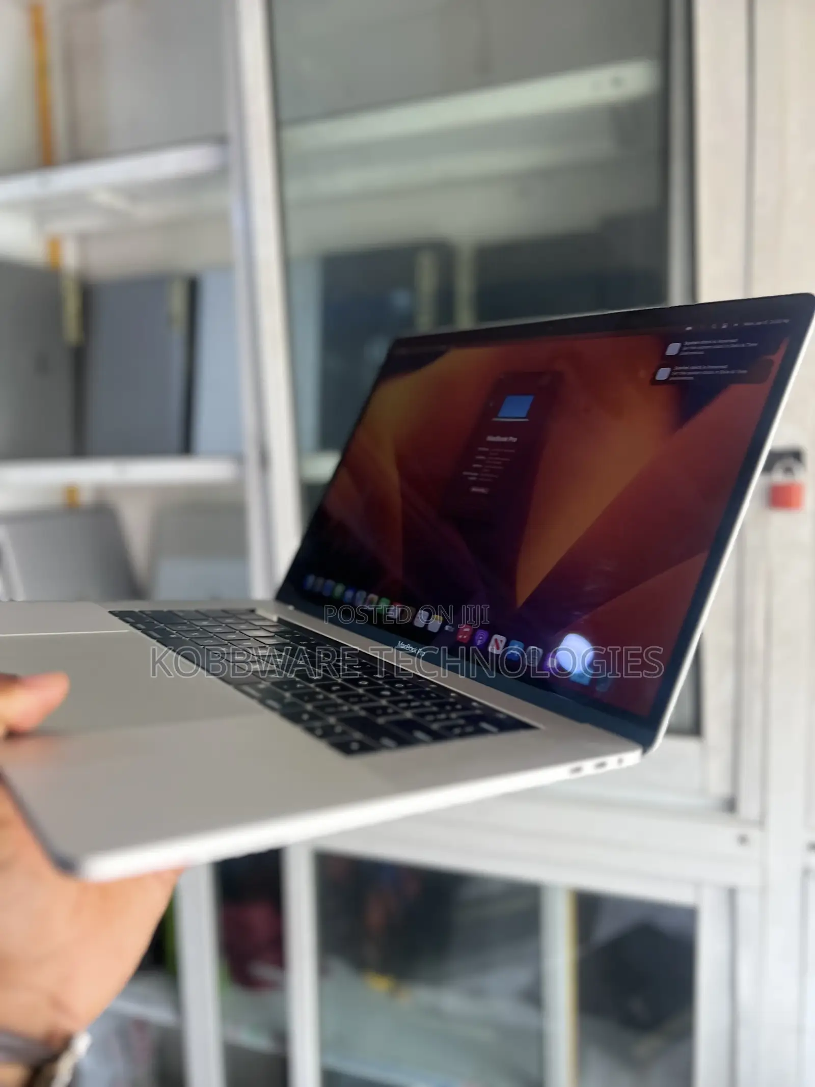Laptop Apple MacBook Pro 2019 16GB Intel Core i9 SSD 512GB