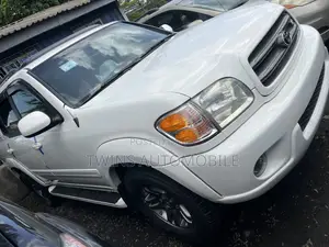 Toyota Sequoia 2004 White