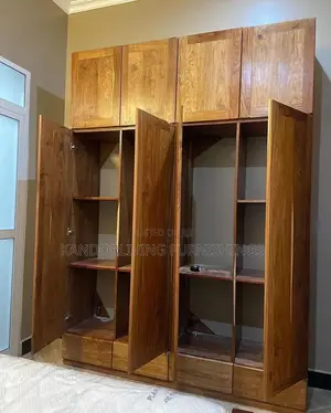 6 by 10 Wardrobe Design