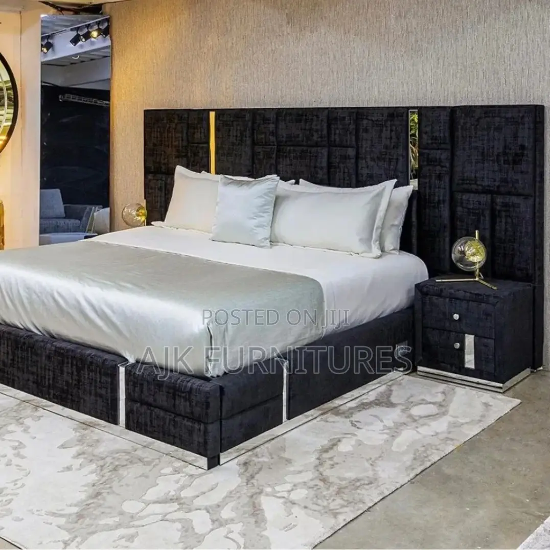 Full Padded 6by6ft Bedframe