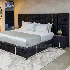 Full Padded 6by6ft Bedframe