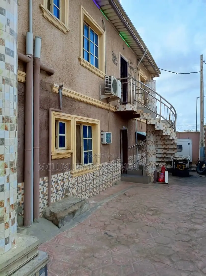 A Large Hotel, Very Spacious and Functional Hotel