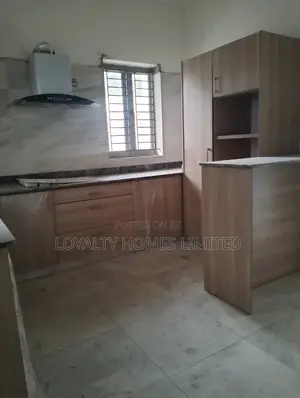 4bdrm Duplex in Lekki Right for sale