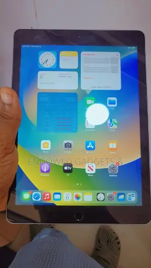Apple iPad 9.7 32 GB Silver