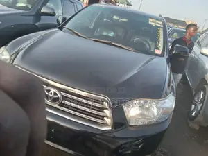 Toyota Highlander Limited 2010 Black