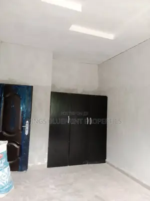 2bdrm Block of Flats in Osubi, Warri for rent