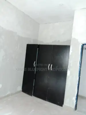 2bdrm Block of Flats in Osubi, Warri for rent