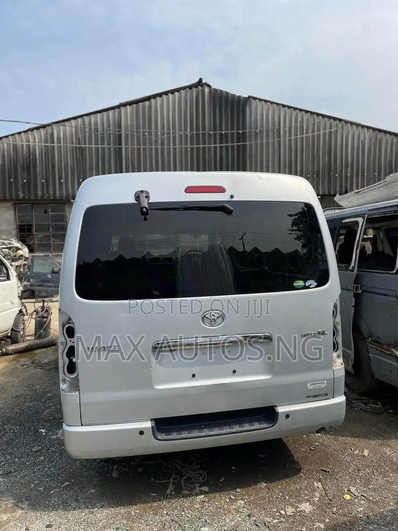 Toyota HiAce 2008 Grey