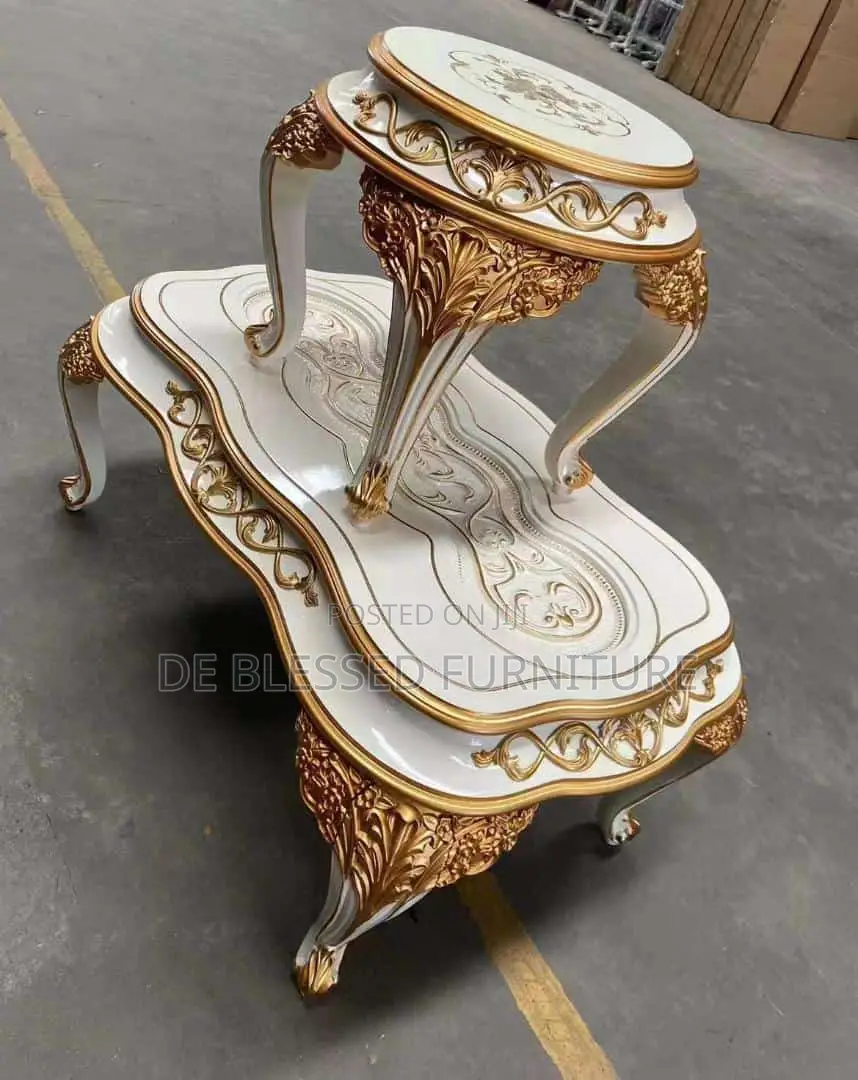Royal Center Table