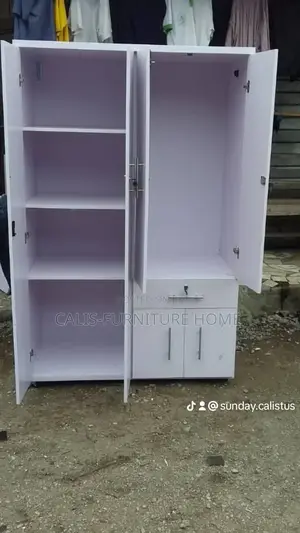 6ft X 4ft Wardrobe. 4 Doors