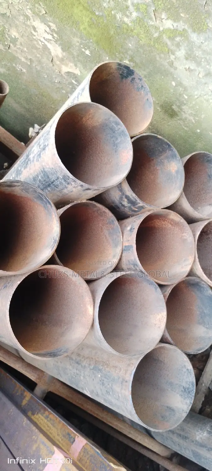 All Sizes of Seamless Pipe Available in Various Thickness
