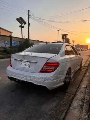Photo - Mercedes-Benz C250 2013 White