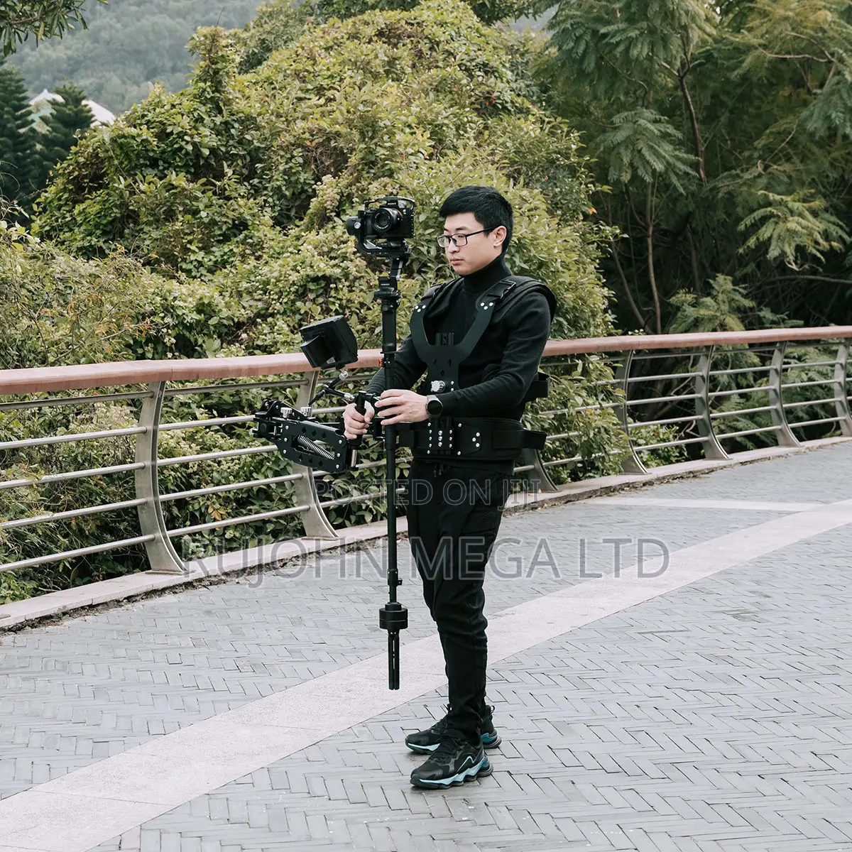 Camera Stabilizer With Vest for Gimbals