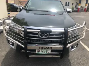 Hilux Front Protector Gard