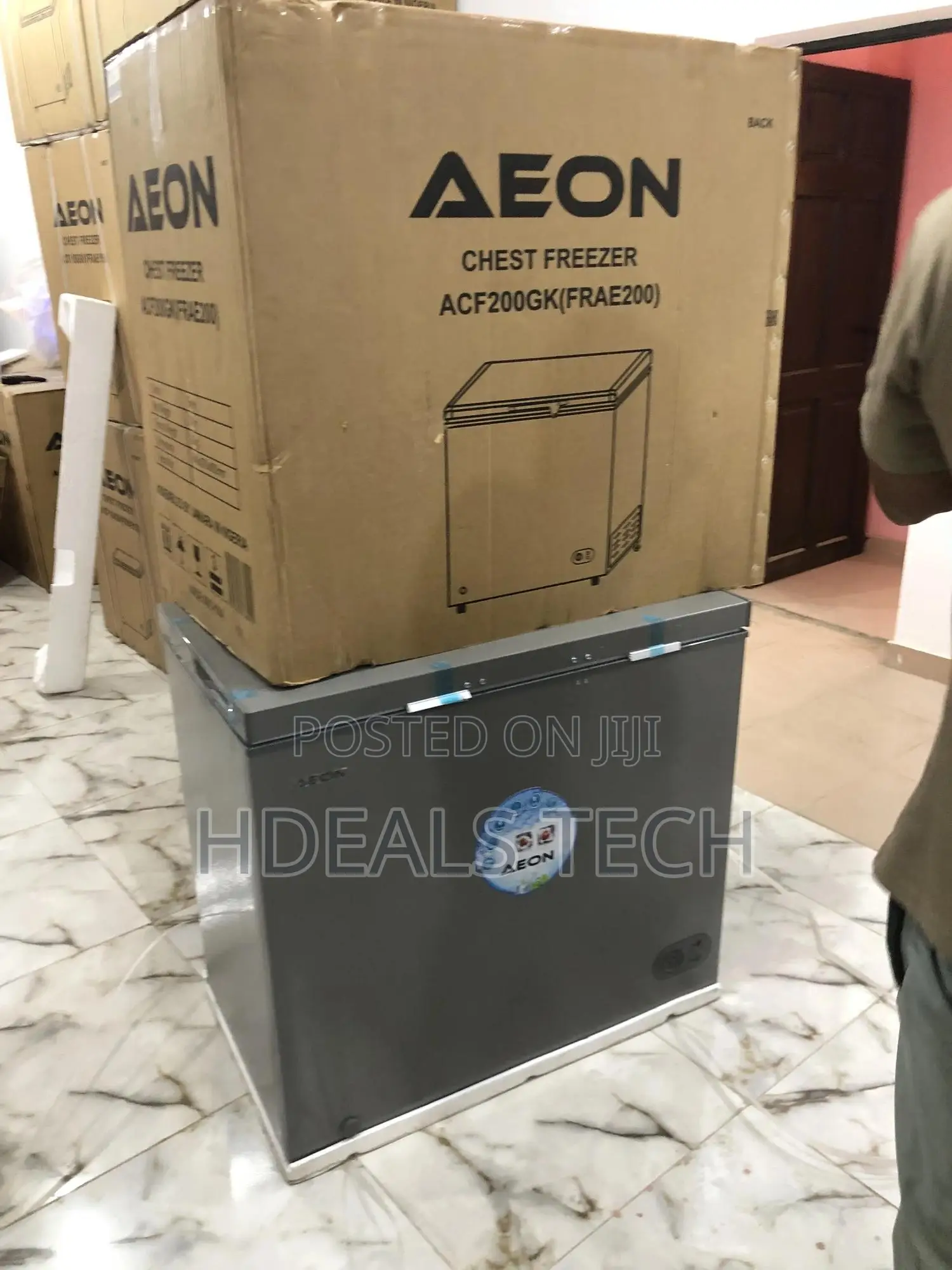 Aeon Chest Freezer 200 Litre
